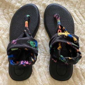 Brand new Sanuk Grateful Dead Yoga Sling 2 Sandals Sz 7